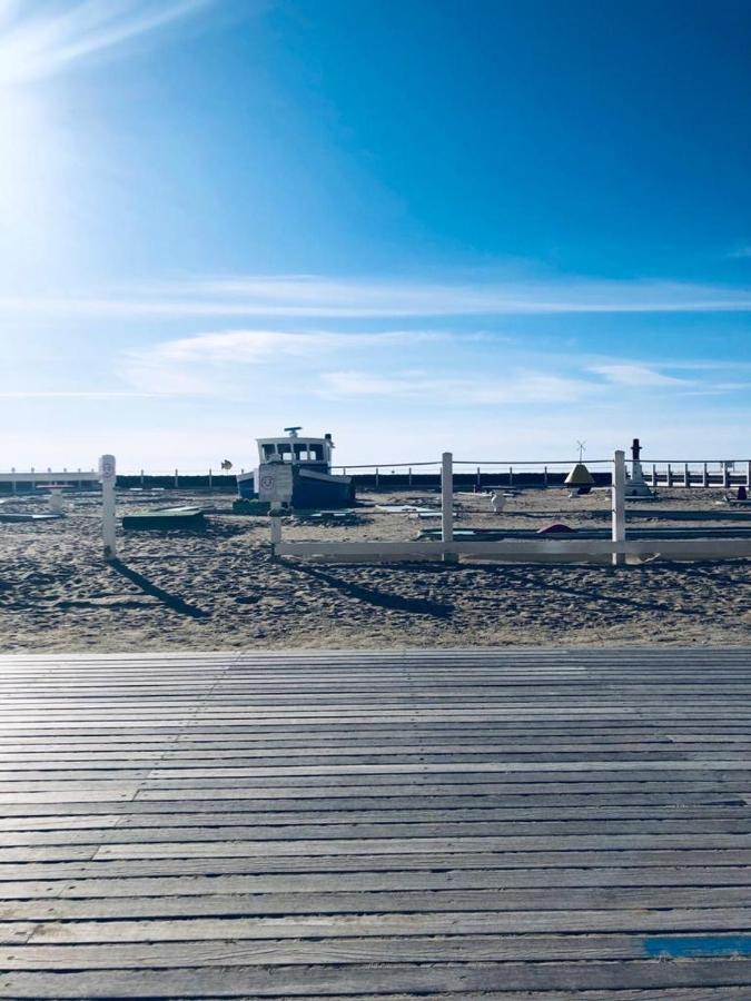 Son Des Mouettes Plage Трувиль-сюр-Мер Экстерьер фото